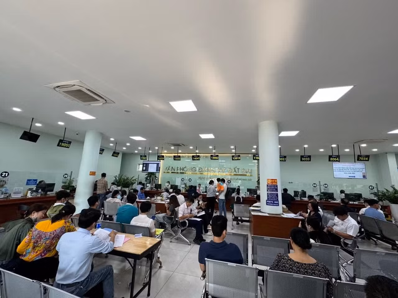 TPHCM: Nộp thủ thủ tục đất đai trực tuyến, nhận kết quả sau 2 giờ