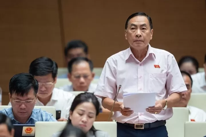 ĐBQH: Doanh nghiệp Nhà nước có được đầu tư bất động sản, chứng khoán?