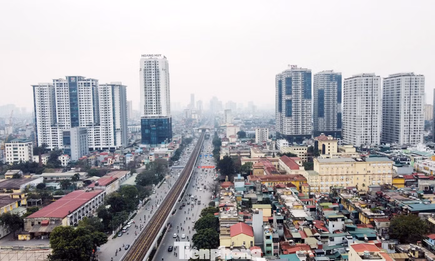 Bất động sản đối mặt nhiều 'sức ép', giao dịch khó bứt phá
